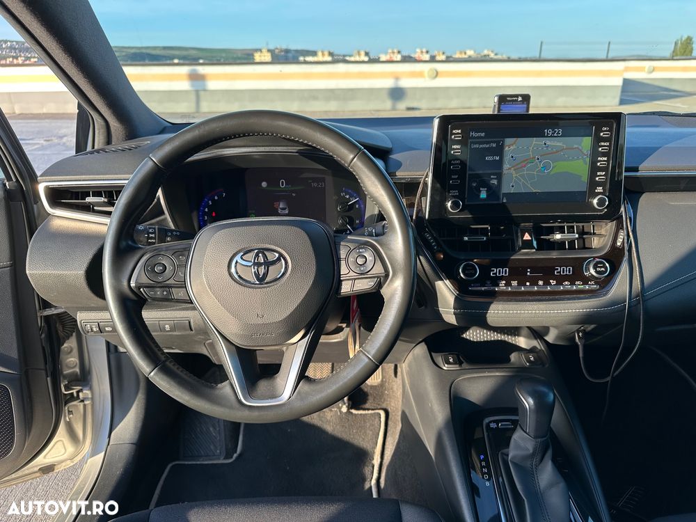 Toyota Corolla 1.8 HSD Dynamic - 12