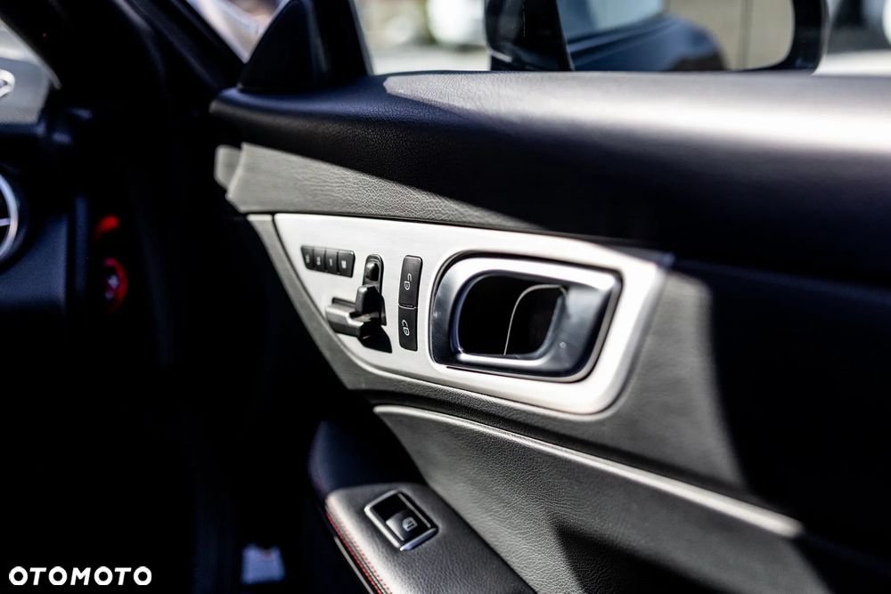 Mercedes-Benz SLK 200 (BlueEFFICIENCY) 7G-TRONIC - 11