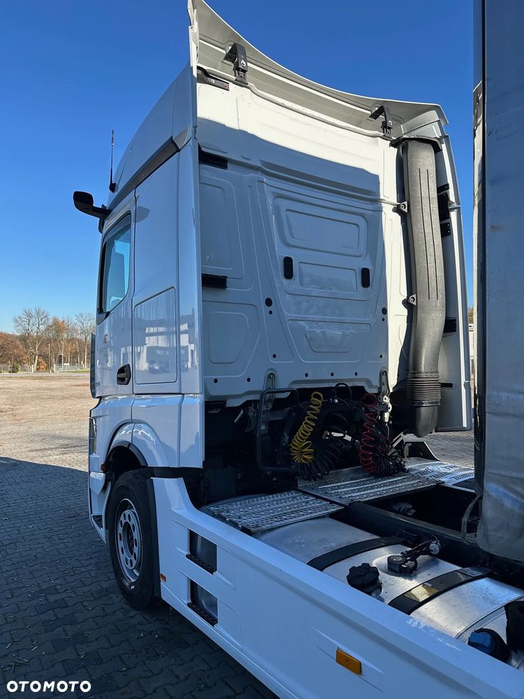 Mercedes-Benz 1845 - 7