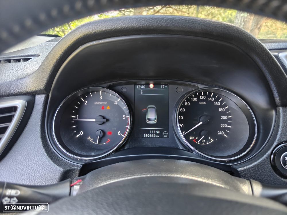 Nissan Qashqai 1.5 dCi N-Connecta 18 - 32