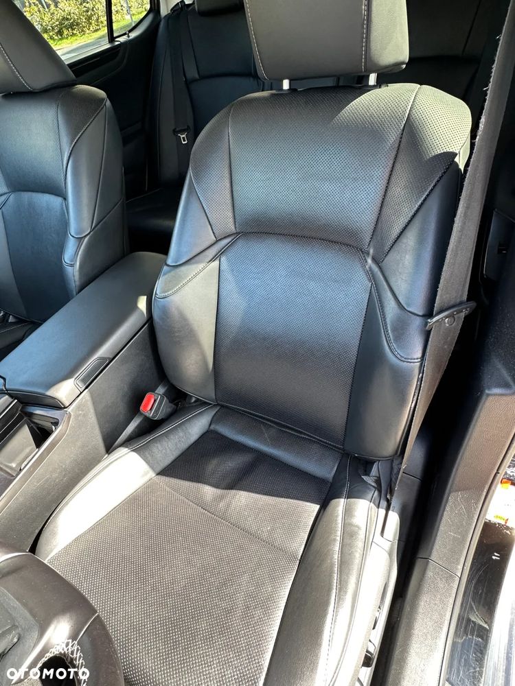Lexus ES 300h - 8