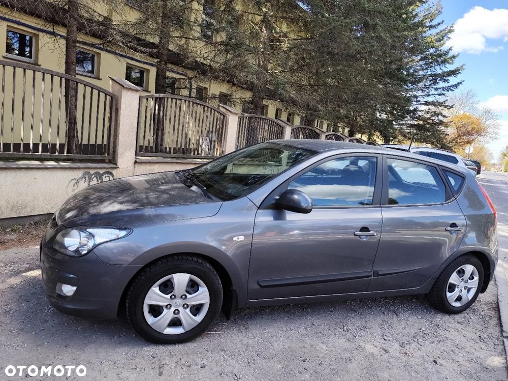 Hyundai i30 1.4 Comfort - 1