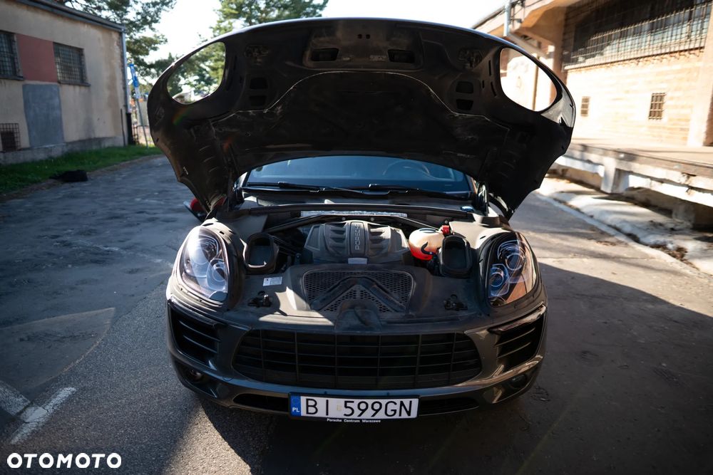 Porsche Macan - 32