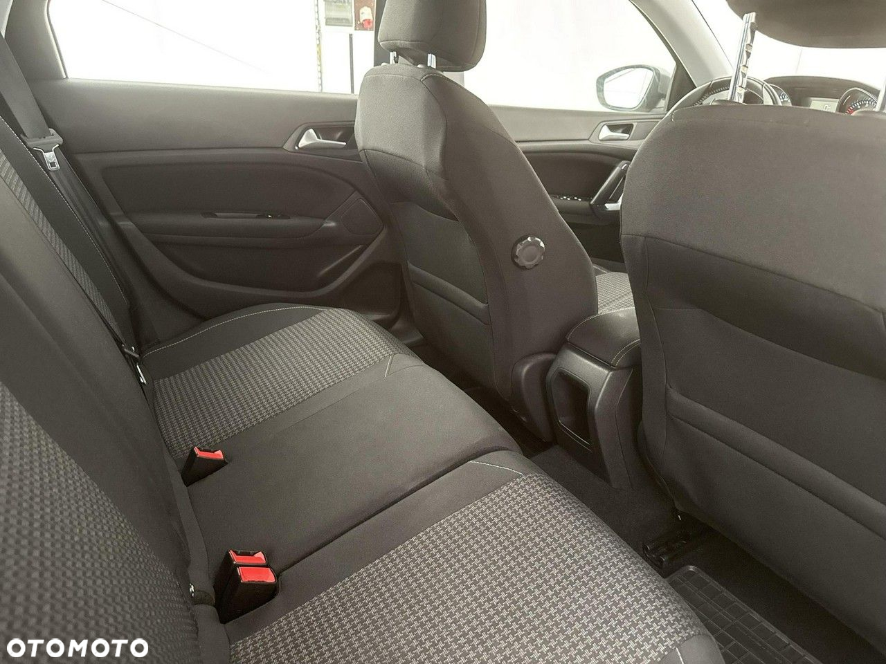 Peugeot 308 - 25
