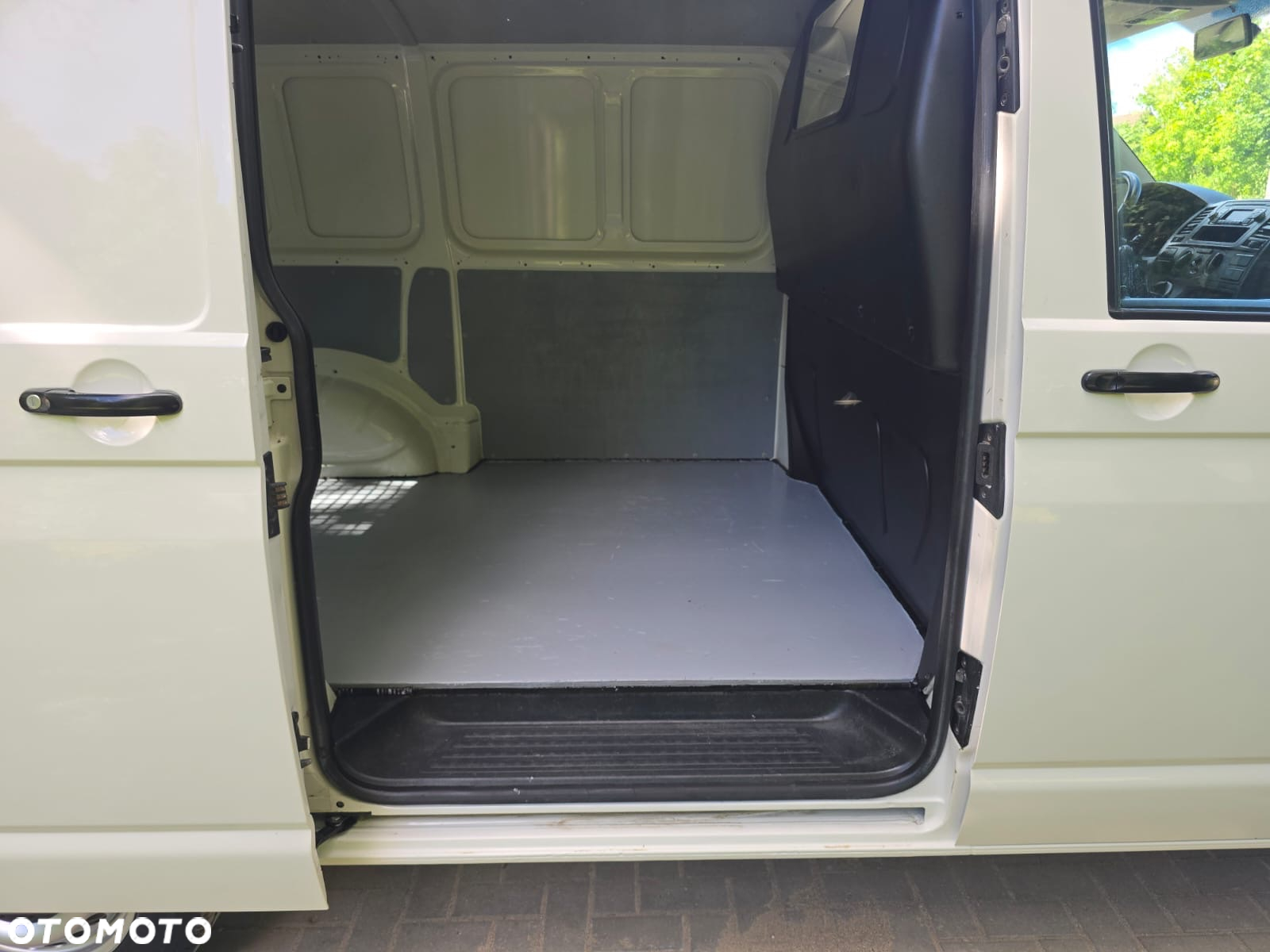 Volkswagen Transporter T5 Lift - 22