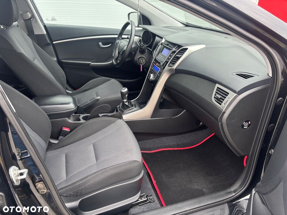 Hyundai i30 1.6 CRDi Style - 17