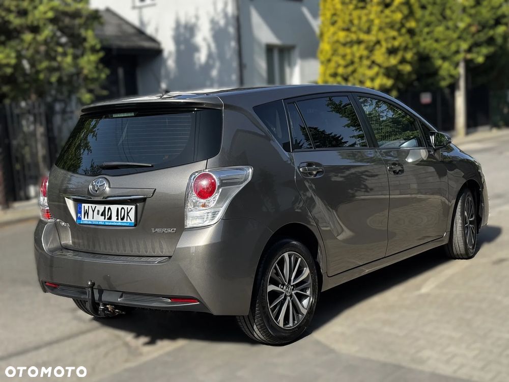 Toyota Verso 1.8 Prestige MS 7os EU6 - 15