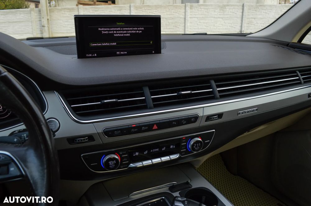 Audi Q7 - 12