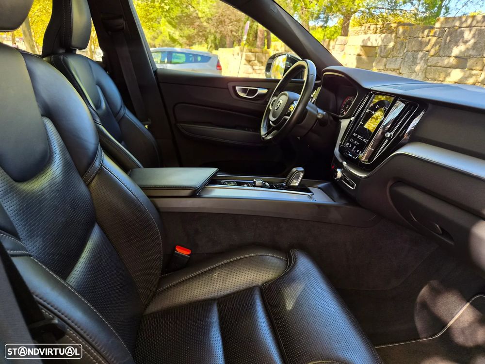Volvo XC 60 2.0 T6 PHEV R-Design AWD - 20