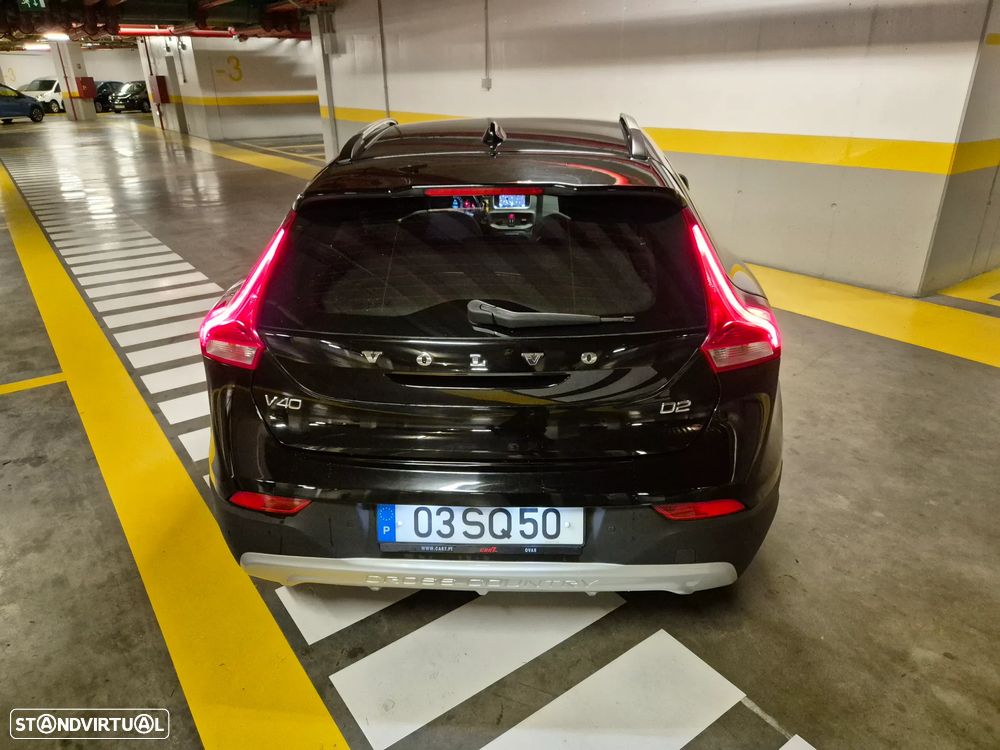 Volvo V40 Cross Country 2.0 D2 Summum - 16