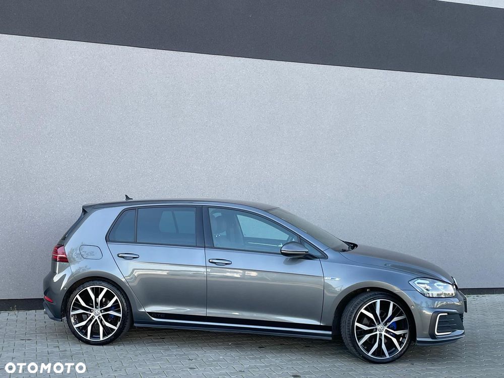 Volkswagen Golf - 12