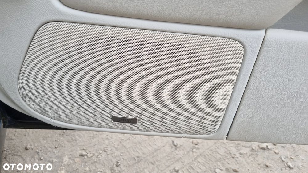 Lexus LS 600h Ambience h - 38