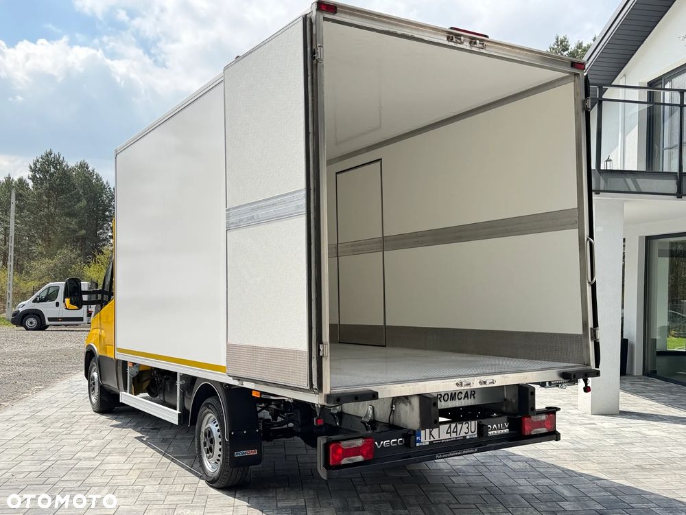 Iveco 35S16 3.0l Chłodnia 8 Palet / Agregat Carrier Viento / Izoterma RomCar / Unikatowy stan / Nowe opony / Serwisowany w aso / FV23% - 25