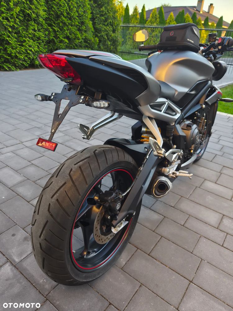 Triumph Speed Triple - 17