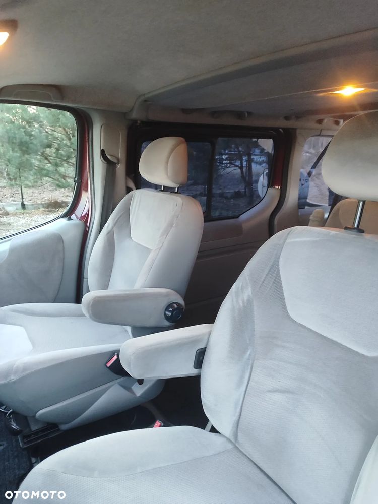 Opel Vivaro Tour - 7