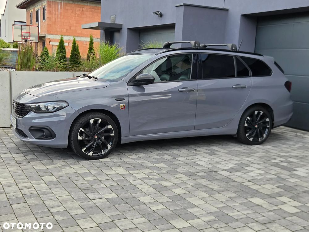 Fiat Tipo 1.4 T-Jet 16v S-Design - 1
