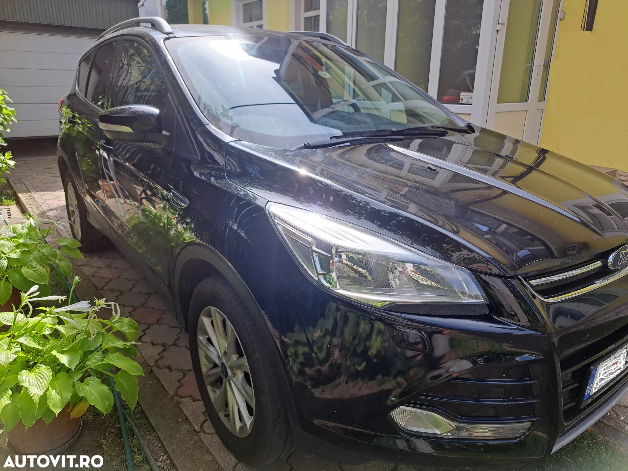 Ford Kuga 2.0 TDCi 2WD Titanium - 3