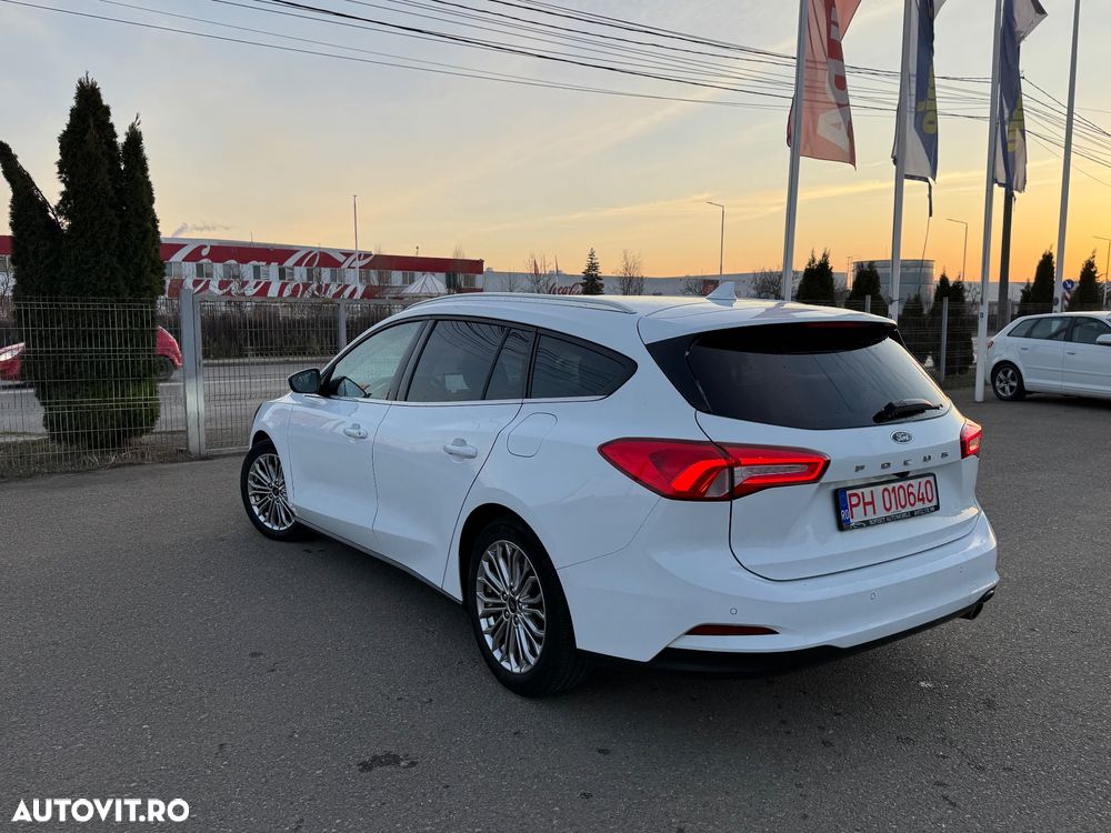 Ford Focus 1.5 EcoBlue Start-Stopp-System TITANIUM - 19