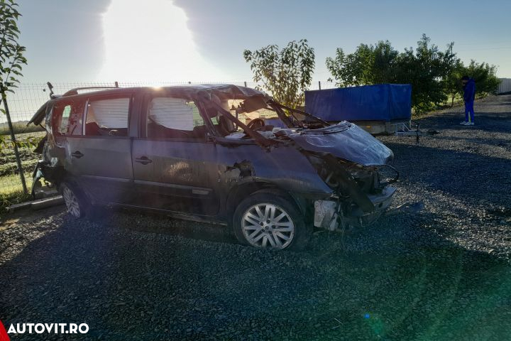 Cutie de viteze manuala 2.2 D 2007 8200586018 Renault Espace 4 [facel - 10