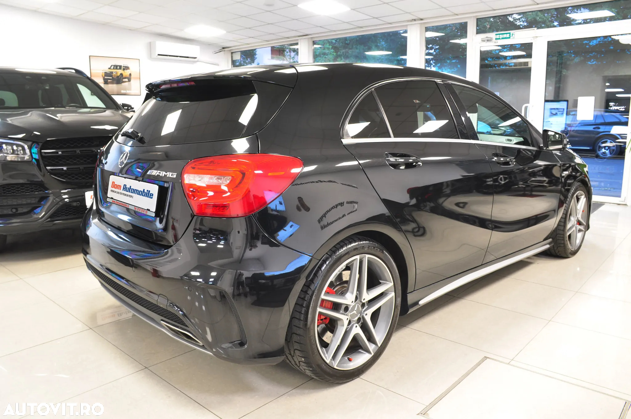 Mercedes-Benz A 45 AMG 4MATIC Aut. - 4