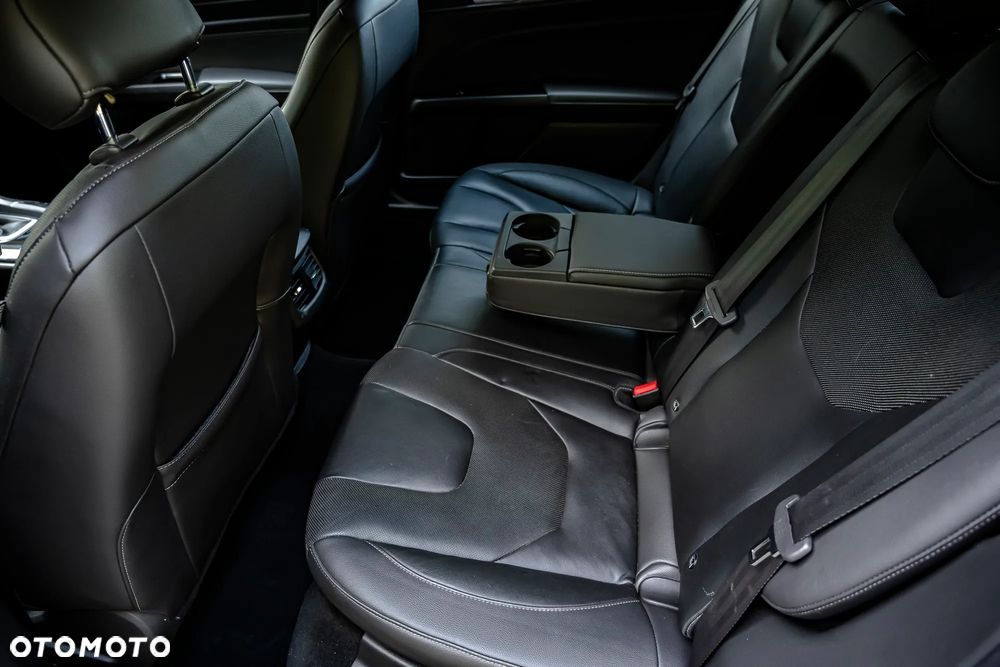 Ford Mondeo 2.0 TDCi Bi-Turbo Titanium PowerShift - 9
