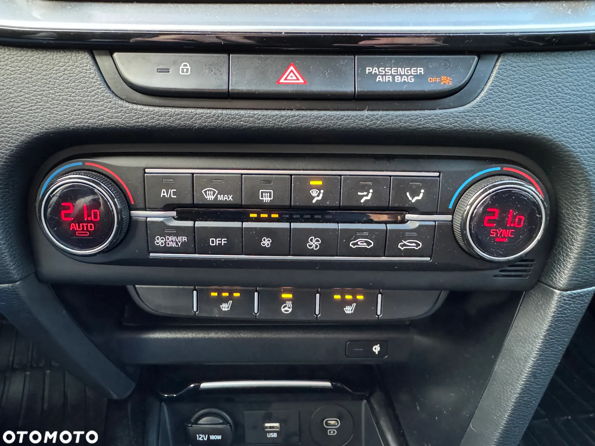 Kia XCeed - 11
