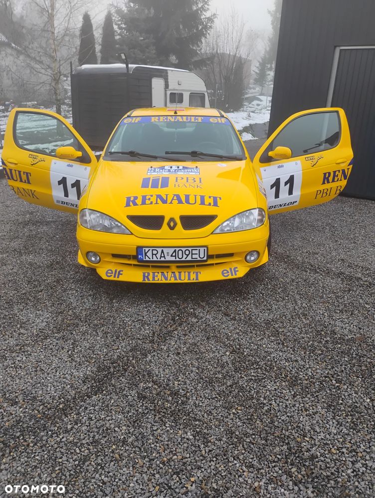 Renault Megane 1.6 - 3