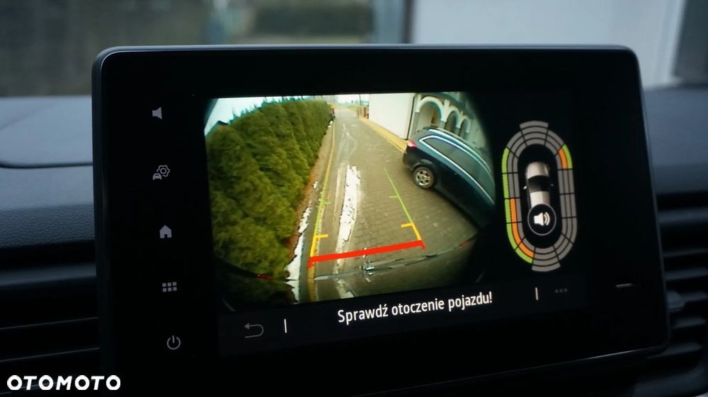 Renault Trafic Grand 2.0 dCi EDC - 11