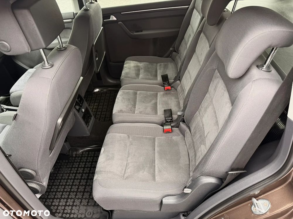 Volkswagen Touran 2.0 TDI DPF Comfortline - 17