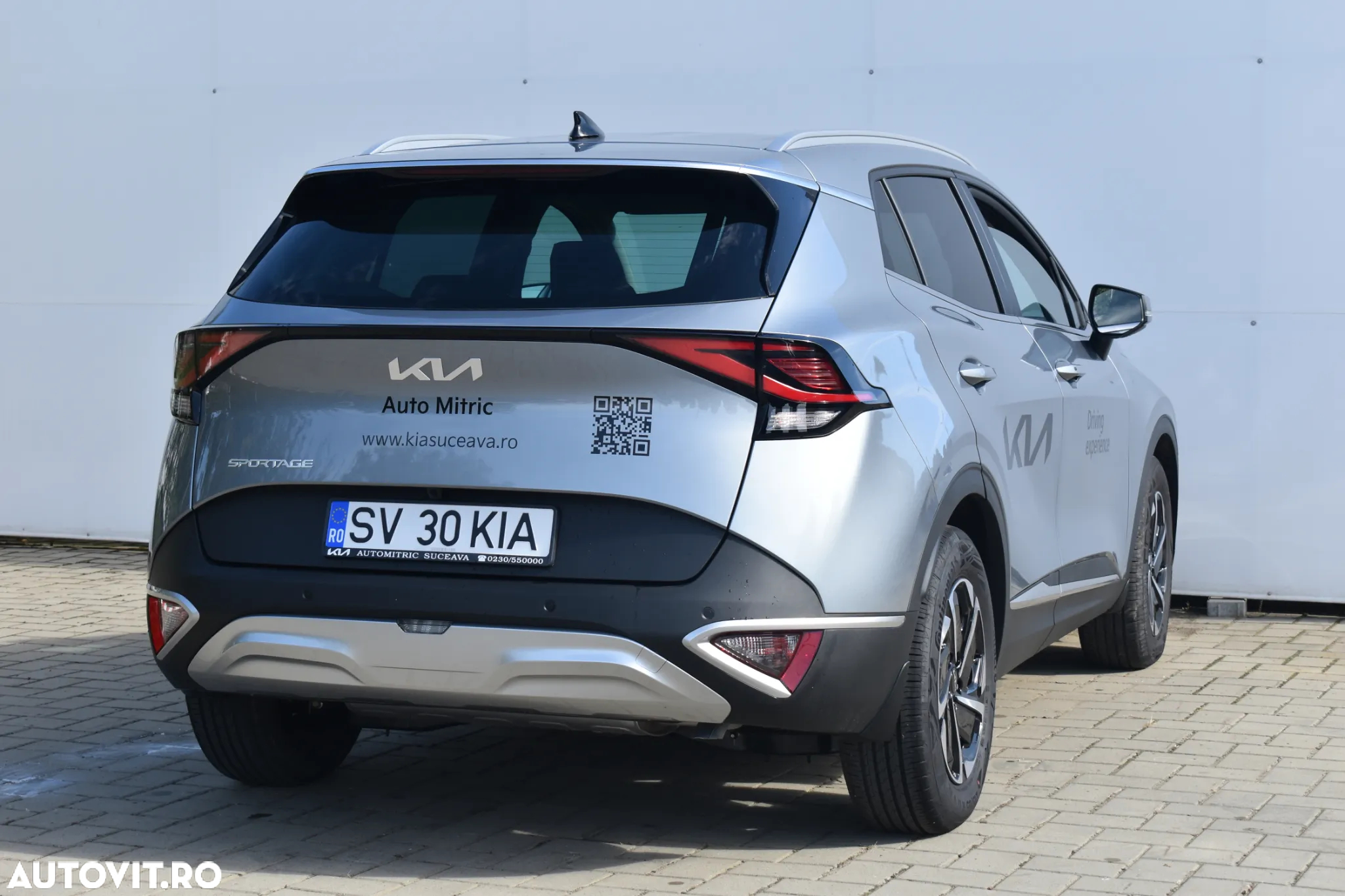 Kia Sportage 1.6 T-GDI 7DCT HP 4x4 MHEV Style - 8