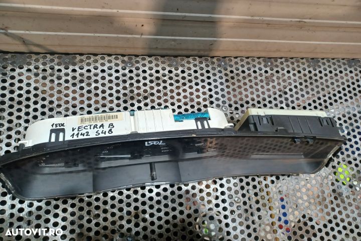Ceasuri bord 24422203RB 88481725 Opel Vectra B [facelift] [1999 - 200 - 2