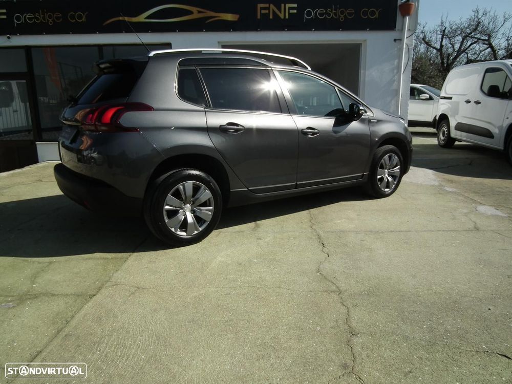 Peugeot 2008 1.6 BlueHDi Style - 7