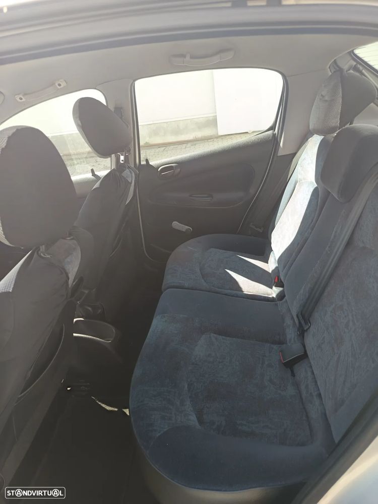 Peugeot 206 1.1 Color Line - 10