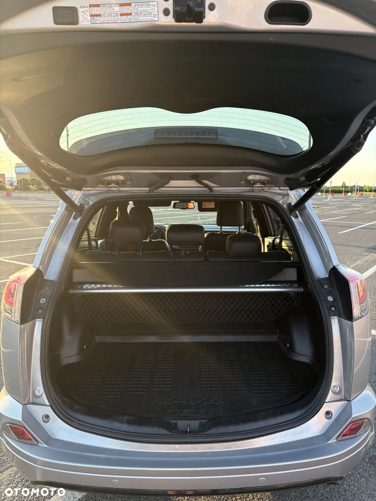 Toyota RAV4 - 12