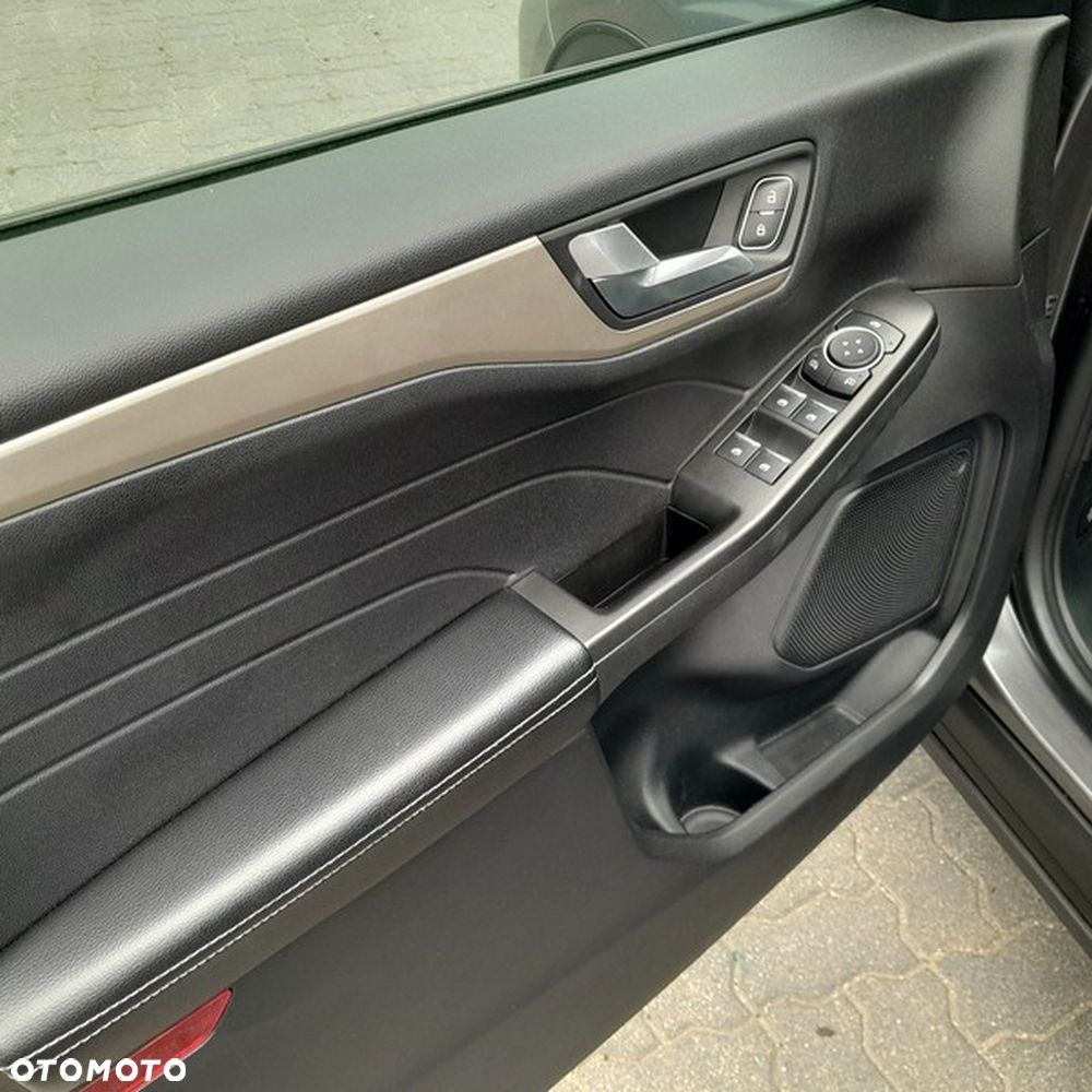 Ford Escape - 12