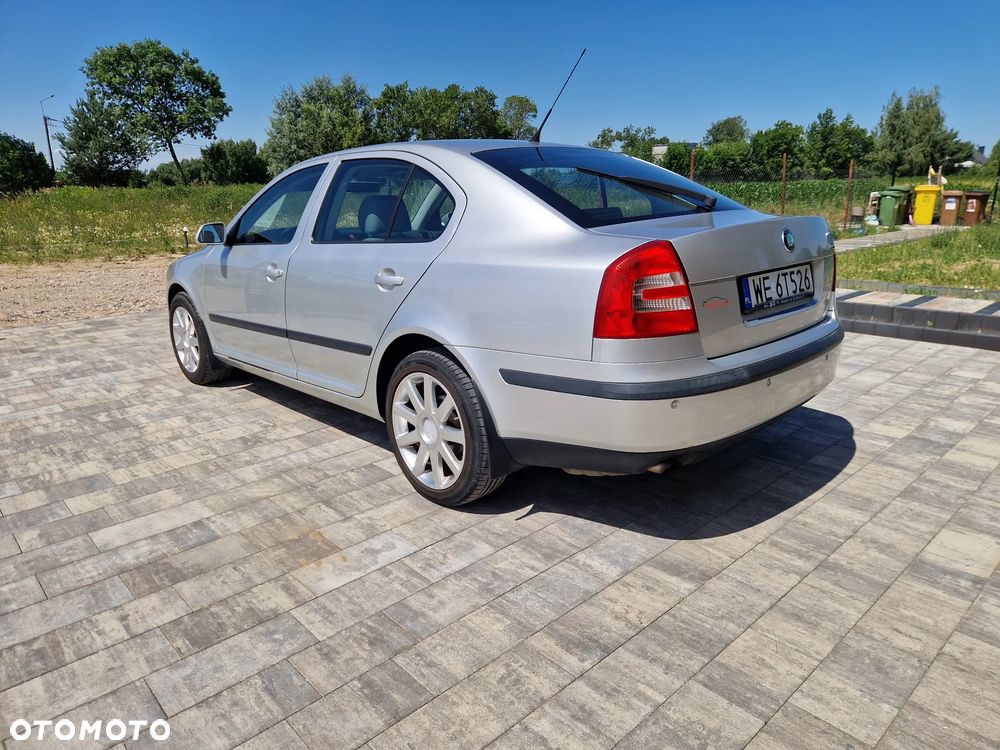 Skoda Octavia 1.6 FSI Automatik Ambiente - 7