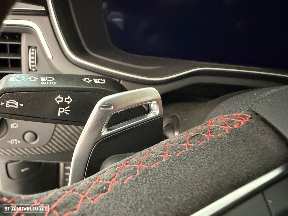 Audi RS4 Avant quattro tiptronic - 37
