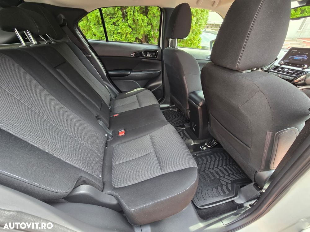 Mitsubishi Eclipse-Cross - 6