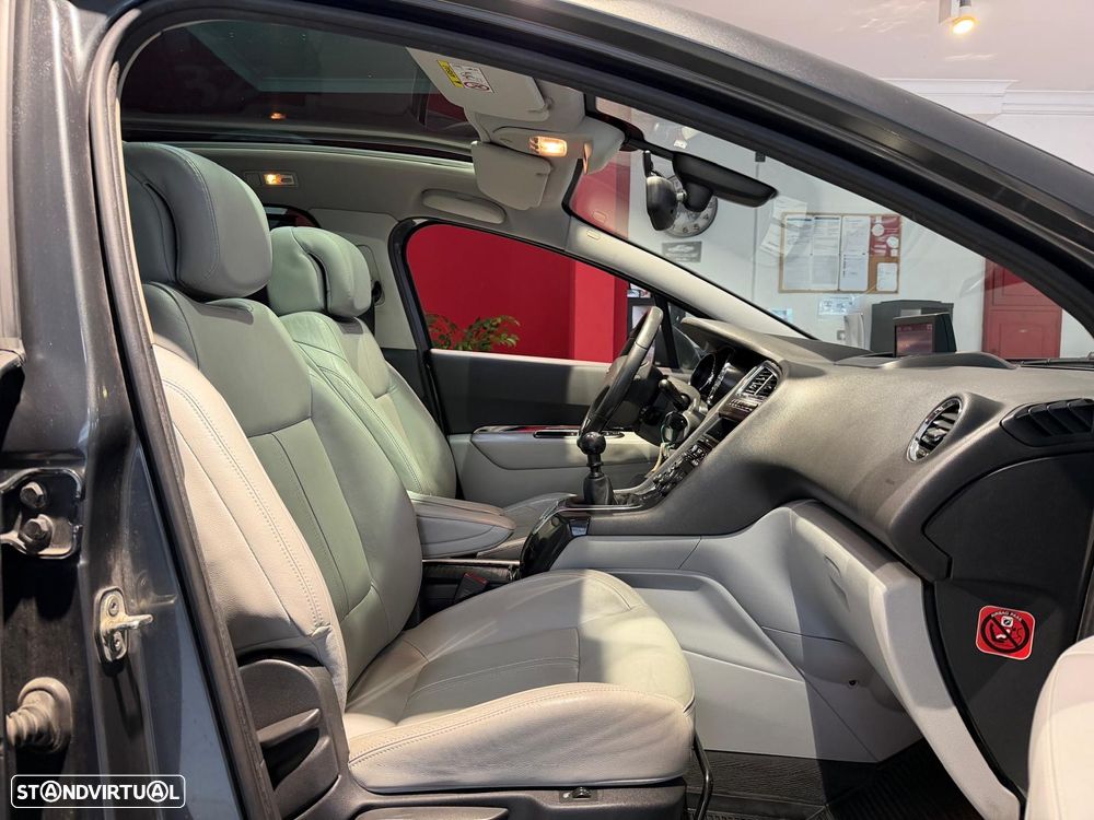 Peugeot 5008 1.6 HDi Premium - 12