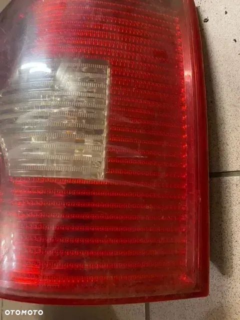 LAMPA TYŁ PRAWA VOLKSWAGEN VW PASSAT B5 KOMBI LIFT - 2