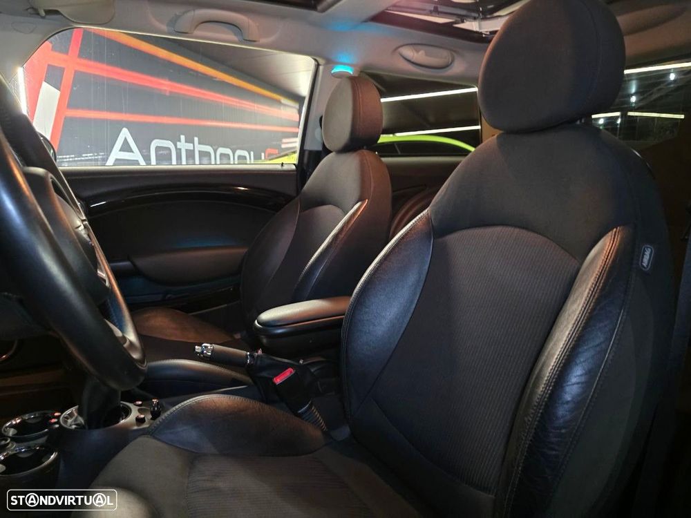 MINI 3 Portas Cooper D - 15