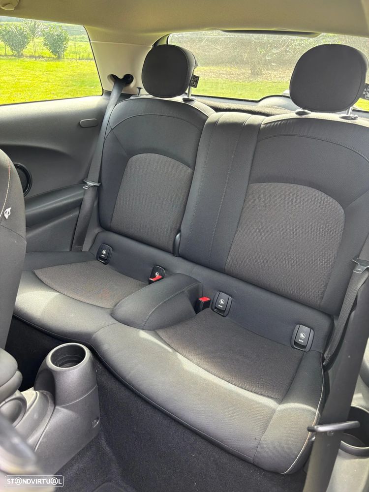 MINI 3 Portas One D Metropolitan - 11