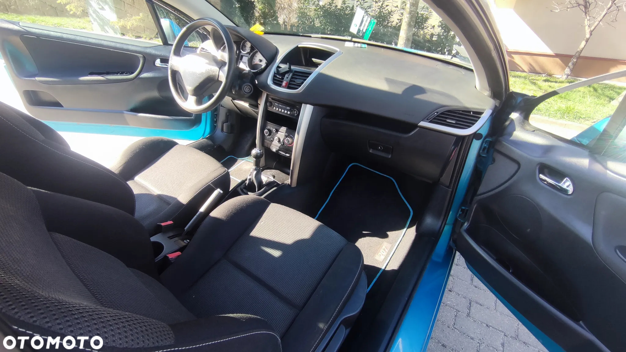 Peugeot 207 CC 1.6 Intense - 6