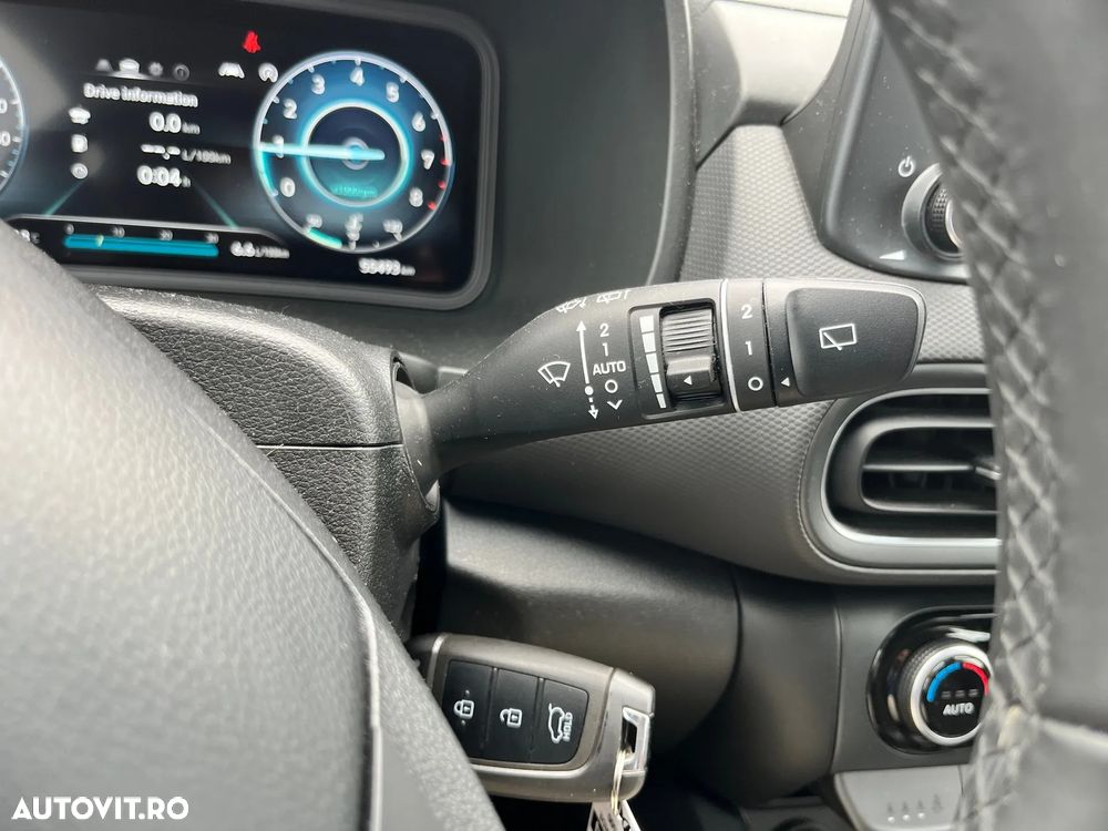 Hyundai KONA - 21