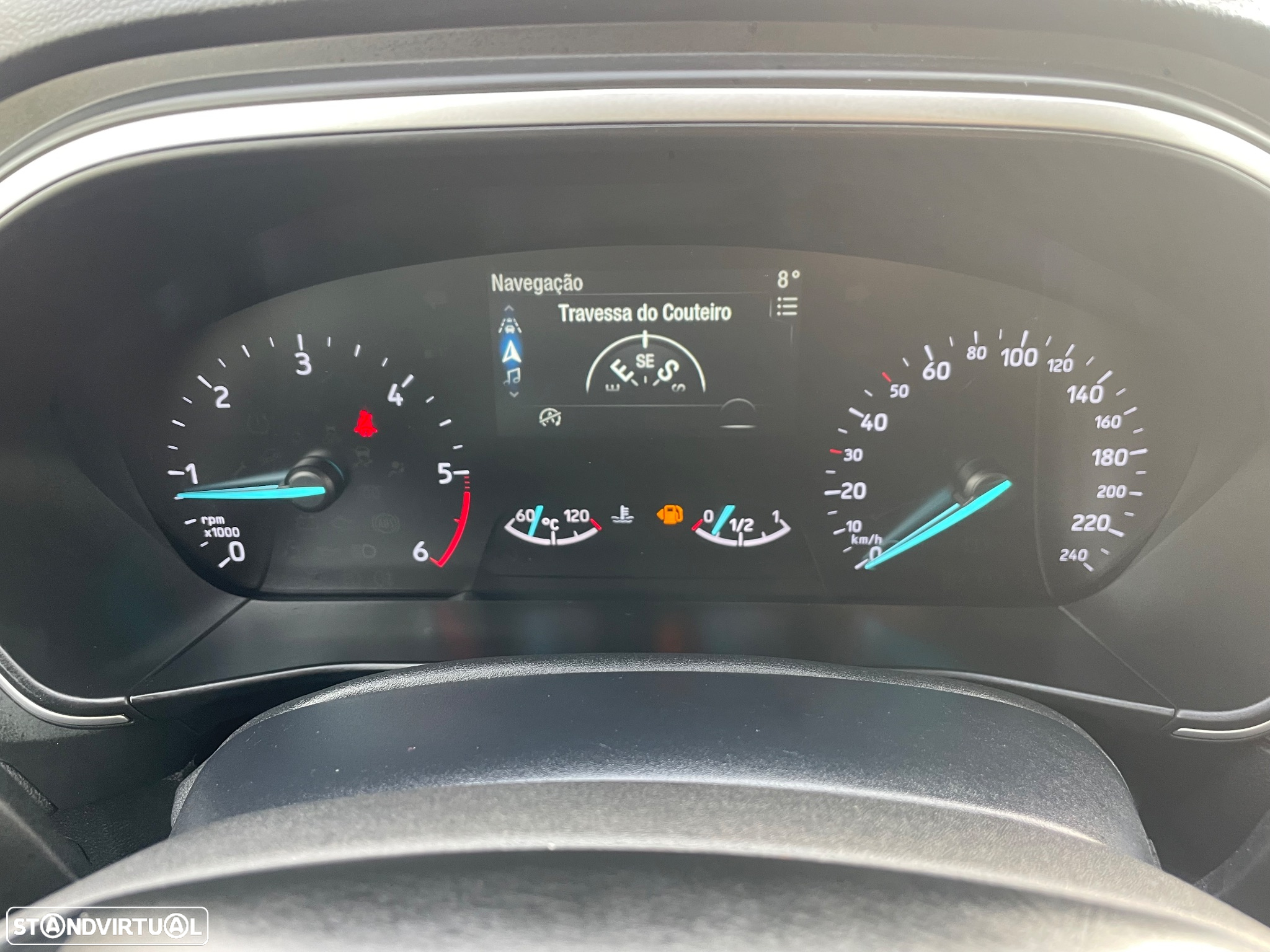 Ford Focus SW 1.5 TDCi EcoBlue Connected - 31