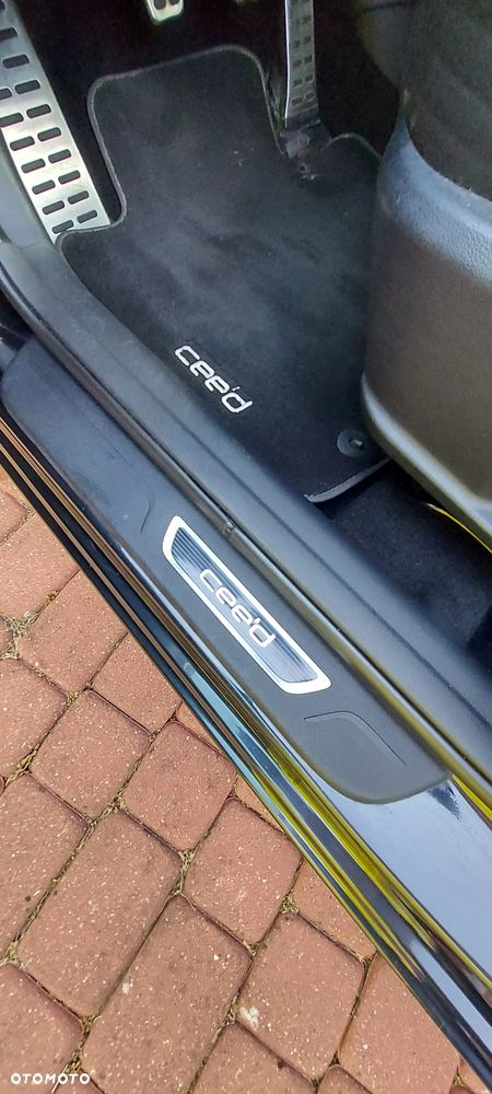 Kia Ceed 1.6 CRDi L - 13