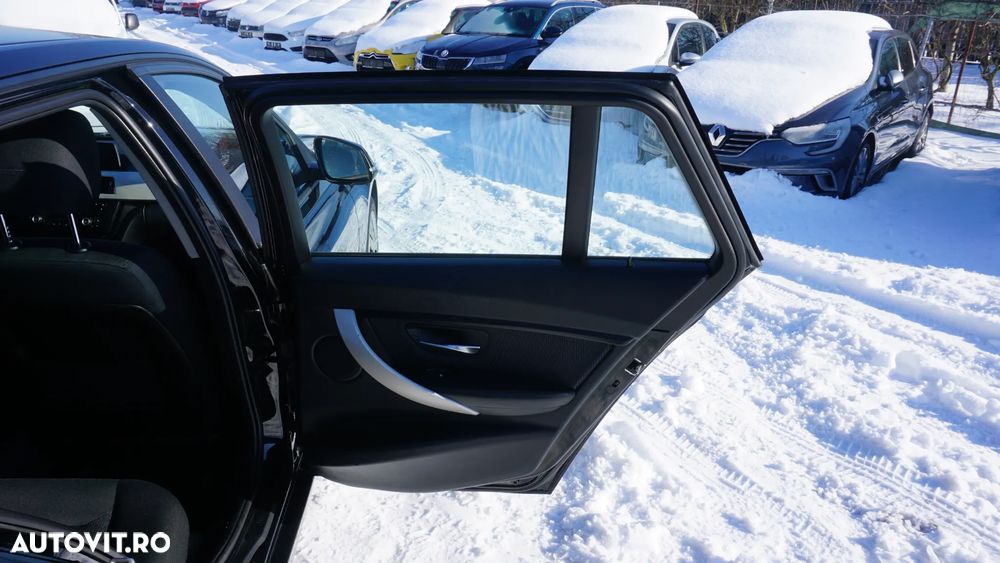 BMW Seria 3 318d Aut. Blue Performance - 12