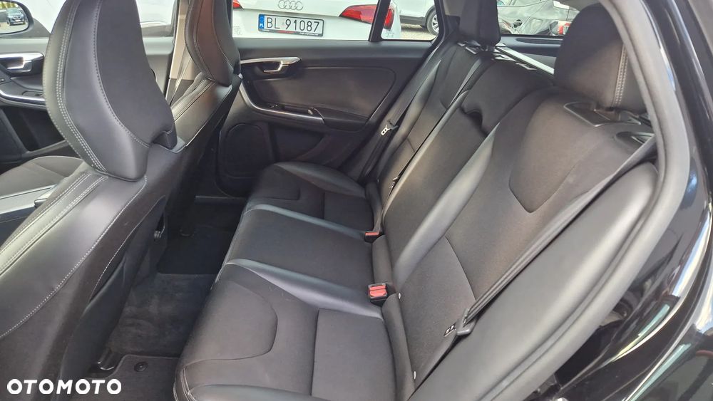 Volvo V60 D2 Kinetic - 18