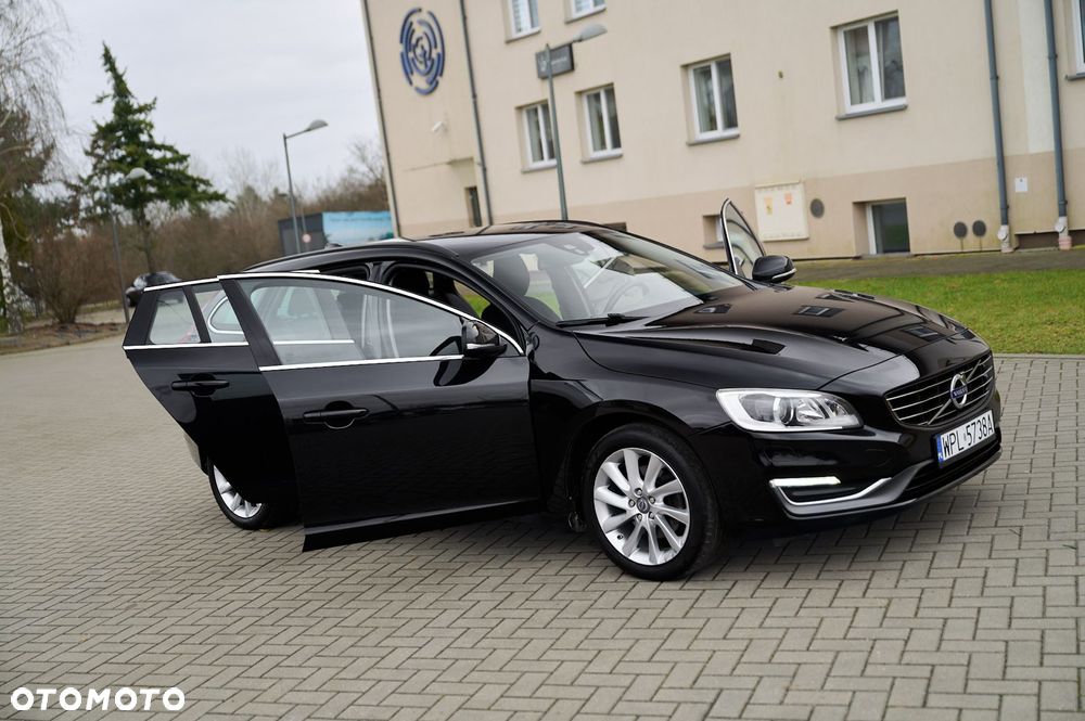 Volvo V60 T5 Geartronic Momentum - 22