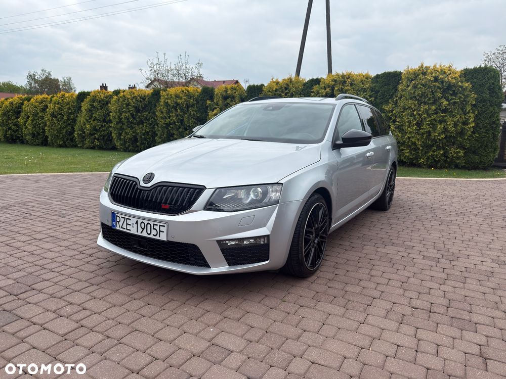 Skoda Octavia 2.0 TDI DSG RS - 1